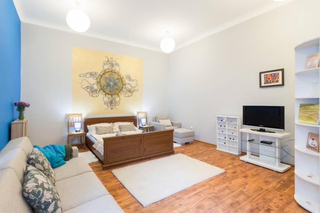 The Quiet Blue Home In The City Center! Krakow Luaran gambar